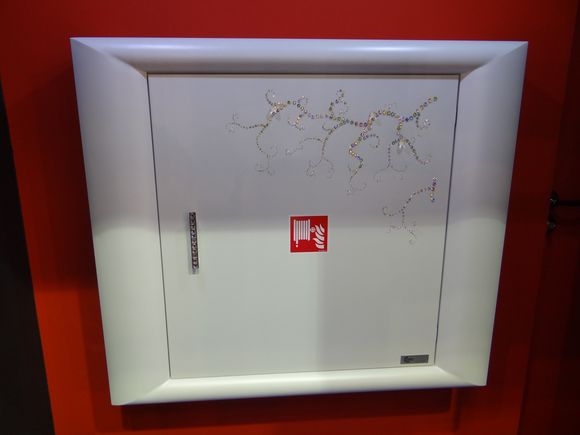 Hydrant wewnętrzny przeciwpożarowy dekoracyjny