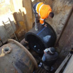 Renowacja stalowej magistrali wodociągowej DN 1600 rurami d1400 PEHD (Uponor Infra). Połączenie rury PEHD d1400 z istniejącą redukcją stalową DN1600/DN1400.